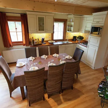Holiday home Wooden Near Brunssummerheide *